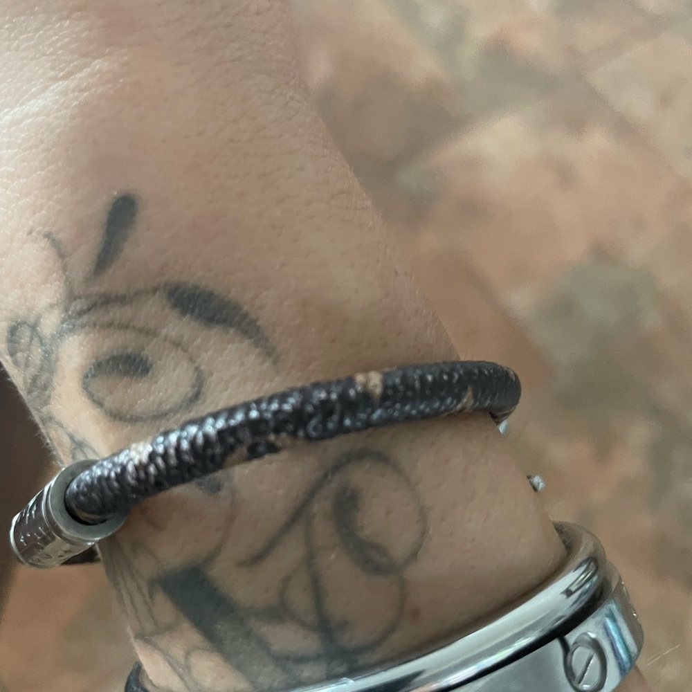 Gorgeous monogram, magnetic closure bracelet - Picture 2 of 7